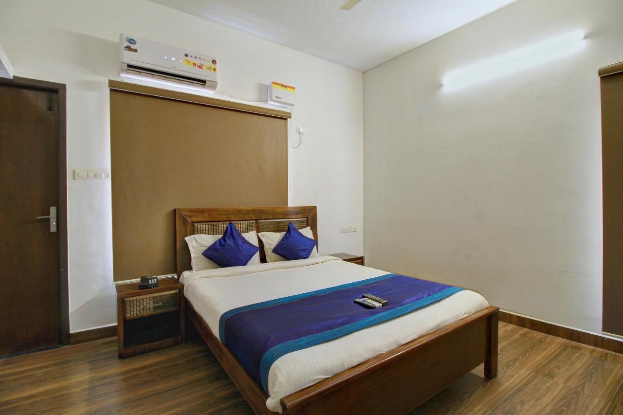 Hotel Oyo 7791 Mogappair