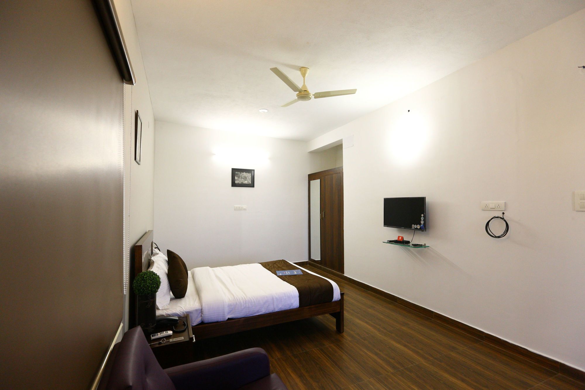 Oyo 7791 Mogappair Hotel 3*